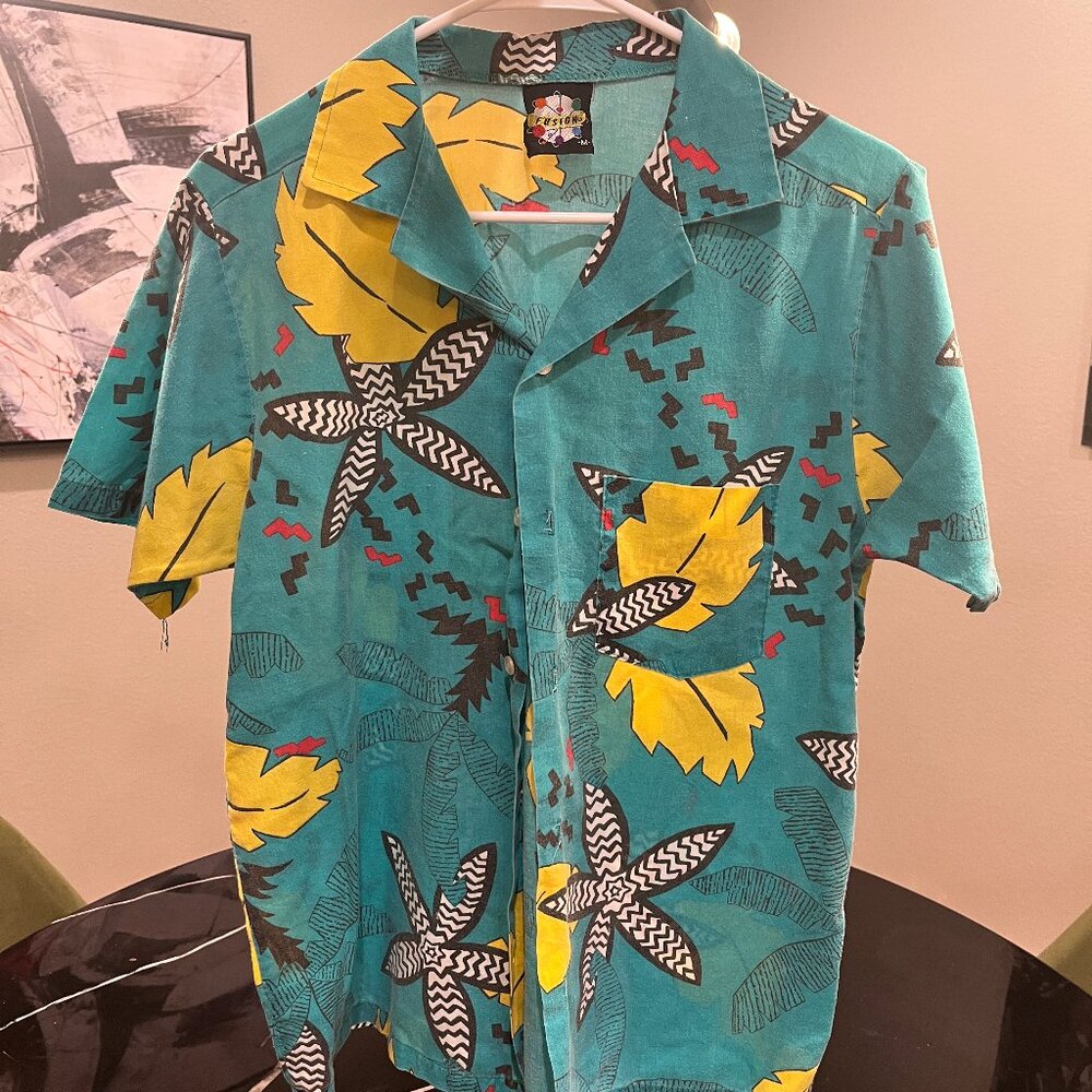 Fusion Vintage Button Down Hawaiian T Shirt